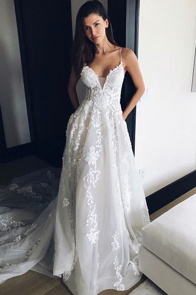 tulle 2019 princess a line spaghetti straps lace wedding dresses with pockets chapel train backless ivory bridal gown appliques draped, White
tulle 2019 princess a line spaghetti straps lace wedding dresses with pockets chapel train backless ivory bridal gown appliques draped, White