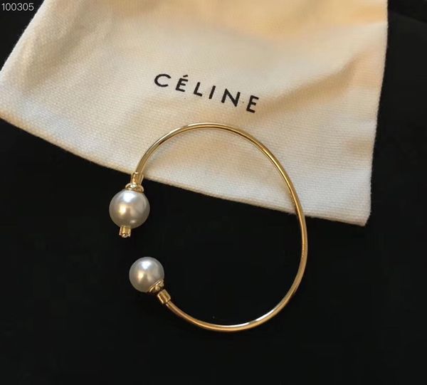 Top quality brass opened punk bracelet Luxurious quality shape with pearl bracelet jewelry for women and mother gift jewelry PS6231A
Top quality brass opened punk bracelet Luxurious quality shape with pearl bracelet jewelry for women and mother gift jewelry PS6231A