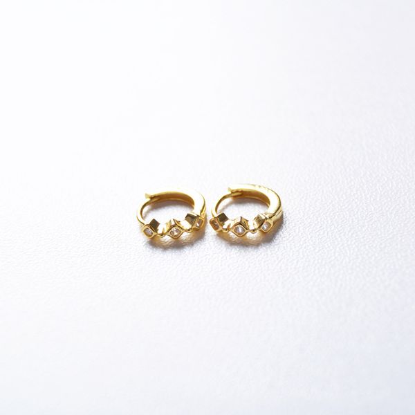 925 sterling silver earring fashion zircon wave geometry ear ring ear bone buckle mini cute trend wild boy girl jewelry, Golden;silver
925 sterling silver earring fashion zircon wave geometry ear ring ear bone buckle mini cute trend wild boy girl jewelry, Golden;silver