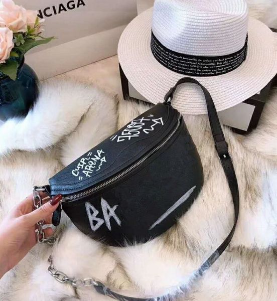 19ss paris new bb female shoulder bag ultra small graffiti souvenir handbag luxury designer bb women shoulder bag waist bags crossbody bags
19ss paris new bb female shoulder bag ultra small graffiti souvenir handbag luxury designer bb women shoulder bag waist bags crossbody bags