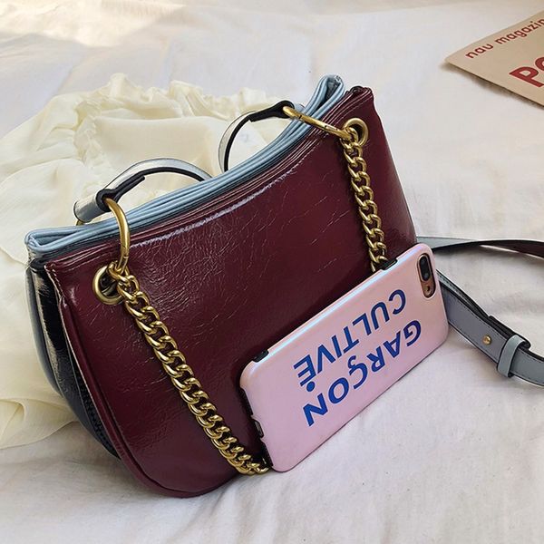 fashion gold chain bicycle saddle bags women shoulder 2020 design or cluthes ladies shoulder feminine handbags
fashion gold chain bicycle saddle bags women shoulder 2020 design or cluthes ladies shoulder feminine handbags