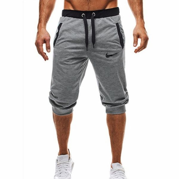 2019 gym winer fitness short jogging casual workout clothes men's shorts summer new fashion men's casual knee long shorts, White;black
2019 gym winer fitness short jogging casual workout clothes men's shorts summer new fashion men's casual knee long shorts, White;black