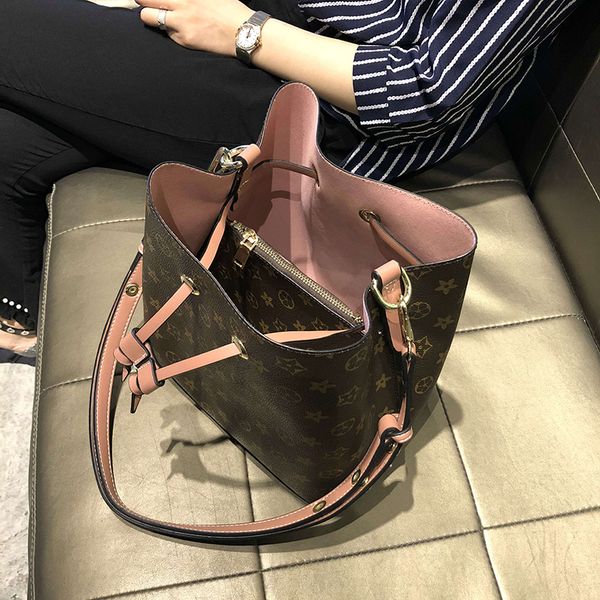 2019 fashion ladies handbag lady famous bag ladies leather handbag female designer bag wallet shoulder bag3-9105-lh
2019 fashion ladies handbag lady famous bag ladies leather handbag female designer bag wallet shoulder bag3-9105-lh