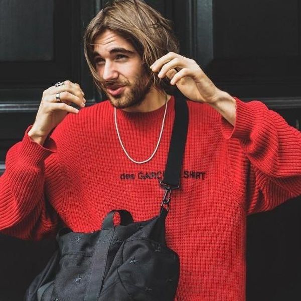 роскошные европейские свитера 18fw совместный пуловер вязаный свитер теплая мода высокое качество мужчины женщины три цвета удобный свитер h, White;black
роскошные европейские свитера 18fw совместный пуловер вязаный свитер теплая мода высокое качество мужчины женщины три цвета удобный свитер h, White;black