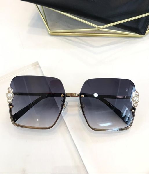 new fashion women sunglasses 5408 men sunglasses simple and generous men sun glasses outdoor uv400 protection eyewear with case, White;black
new fashion women sunglasses 5408 men sunglasses simple and generous men sun glasses outdoor uv400 protection eyewear with case, White;black