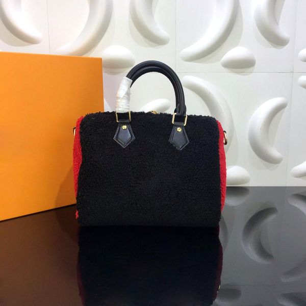 designer luxury women bags handbag crossbody bag wool comfort soft texture genuine leather double zipper black/red
designer luxury women bags handbag crossbody bag wool comfort soft texture genuine leather double zipper black/red