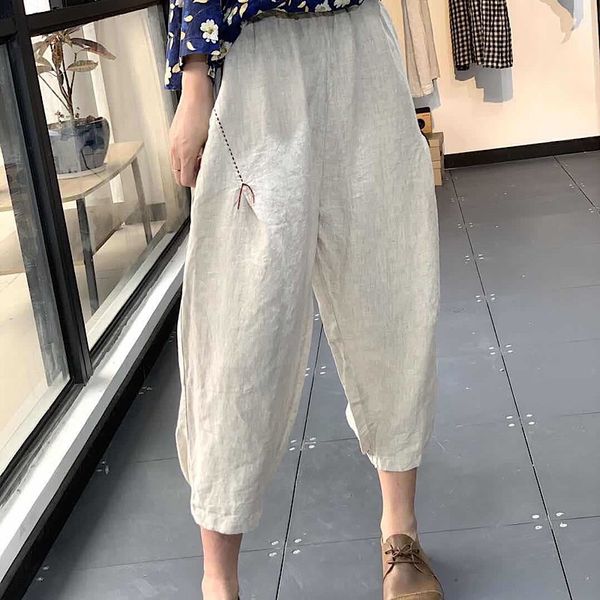 women linen pants ladies elastic waist flax pants female solid color embroidered linen trousers 2020 summer calf length apnts, Black;white
women linen pants ladies elastic waist flax pants female solid color embroidered linen trousers 2020 summer calf length apnts, Black;white