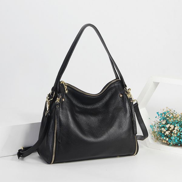 2020 spring and summer new leather portable female bag casual fashion first layer cowhide diagonal shoulder bag
2020 spring and summer new leather portable female bag casual fashion first layer cowhide diagonal shoulder bag