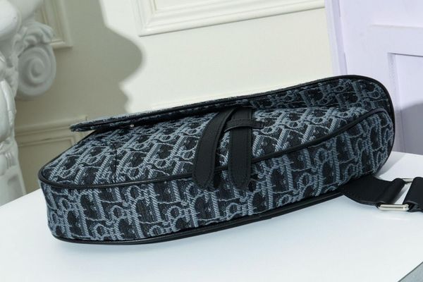 2020 brand female bag high-quality leather female saddle bag leisure s saddle bag m0446sllo_m989
2020 brand female bag high-quality leather female saddle bag leisure s saddle bag m0446sllo_m989