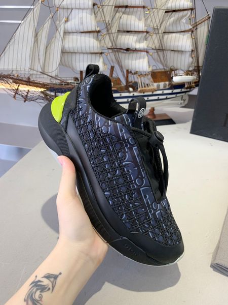men's and women's fashion casual sneakers, fashion designers, couples' comfortable wild belt boxag
men's and women's fashion casual sneakers, fashion designers, couples' comfortable wild belt boxag