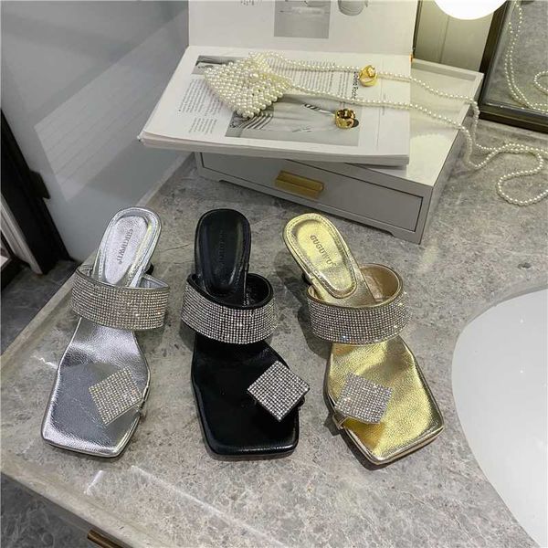 summer women shoes outside dress casual slippers luxury crystal designers open toe sandals silver med heels flip flops new, Black
summer women shoes outside dress casual slippers luxury crystal designers open toe sandals silver med heels flip flops new, Black