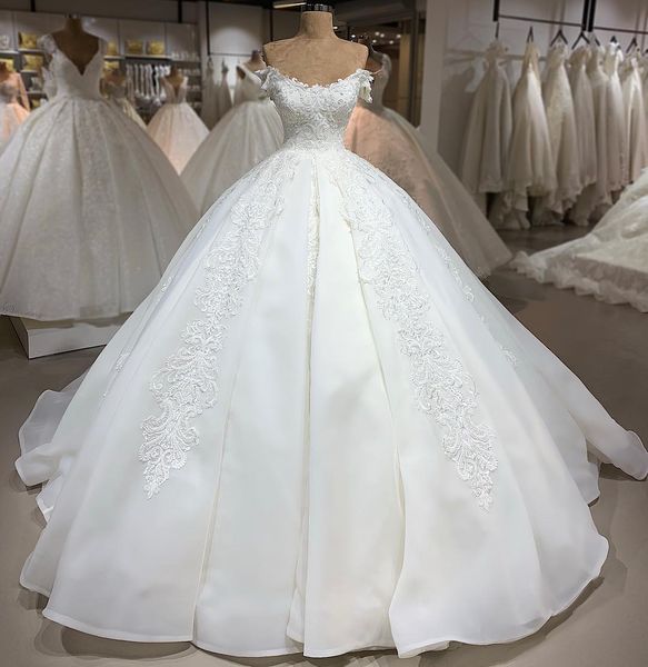 fabulous lace ball gown wedding dresses off the shoulder scoop neck appliqued bridal gowns plus size court train organza vestidos de novia, White
fabulous lace ball gown wedding dresses off the shoulder scoop neck appliqued bridal gowns plus size court train organza vestidos de novia, White