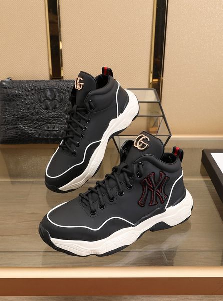 new style high-end luxury men's casual sports sneakers fashion design brand lace men's shoes classic pattern wild style size: 38-4
new style high-end luxury men's casual sports sneakers fashion design brand lace men's shoes classic pattern wild style size: 38-4