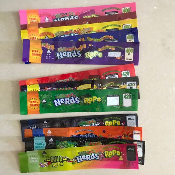 В наличии 11 видов NEW полудурки Rope упаковки мешок Пустых полудурки Rope конфета Nerdsrope Gummy сумка Три край запечатывания мешка фольги Упаковки для продуктов
В наличии 11 видов NEW полудурки Rope упаковки мешок Пустых полудурки Rope конфета Nerdsrope Gummy сумка Три край запечатывания мешка фольги Упаковки для продуктов