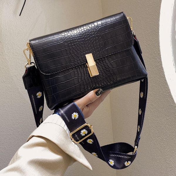 women's shoulder bags fashion new pu leather women bags geometric car line shoulder messenger
women's shoulder bags fashion new pu leather women bags geometric car line shoulder messenger