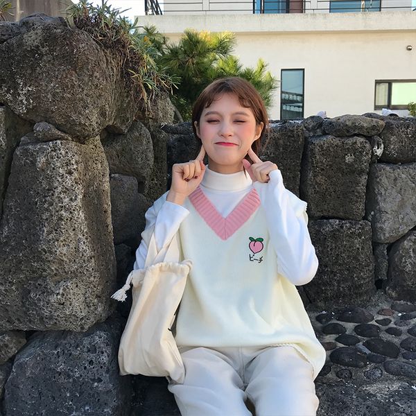 2019 women's harajuku cute college embroidery v-neck fresh girl loose sweater female retro pullover thick kawaii women, White;black
2019 women's harajuku cute college embroidery v-neck fresh girl loose sweater female retro pullover thick kawaii women, White;black