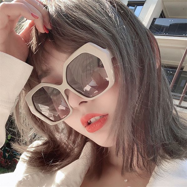 new polygon pink sun glasses men oversized sunglasses women sport sunglasses for male female okulary uv400 gafas de sol mujer, White;black
new polygon pink sun glasses men oversized sunglasses women sport sunglasses for male female okulary uv400 gafas de sol mujer, White;black