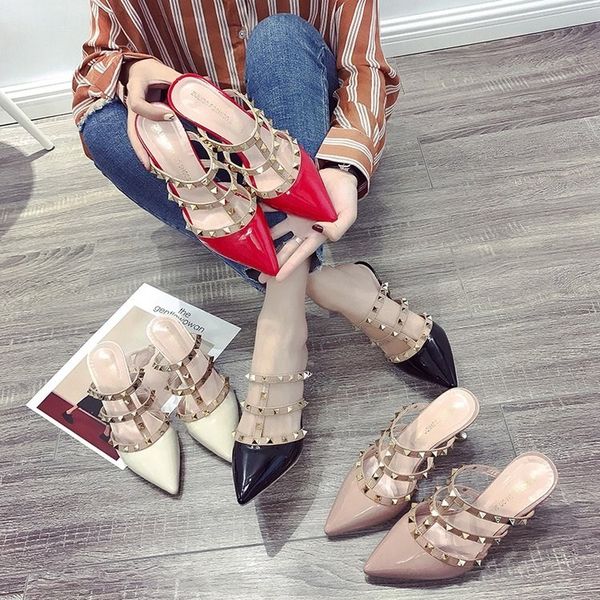 2018 new korean rivets roman sandals fine pointed small clean high-heeled shoes
2018 new korean rivets roman sandals fine pointed small clean high-heeled shoes