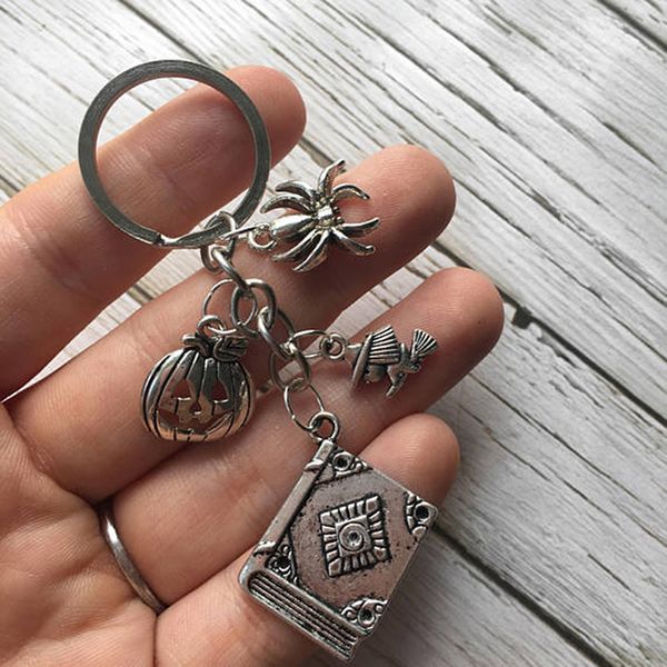 keychains fashion creative pumpkin mantra book witch pendant key chain for man woman jewelry accessories gift, Silver
keychains fashion creative pumpkin mantra book witch pendant key chain for man woman jewelry accessories gift, Silver