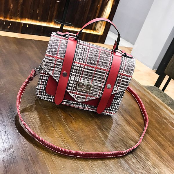 2019 women luxury handbags simple fashion flap trend plaid retro woman messenger bag small crossbody bag for girl bolsa oc590
2019 women luxury handbags simple fashion flap trend plaid retro woman messenger bag small crossbody bag for girl bolsa oc590