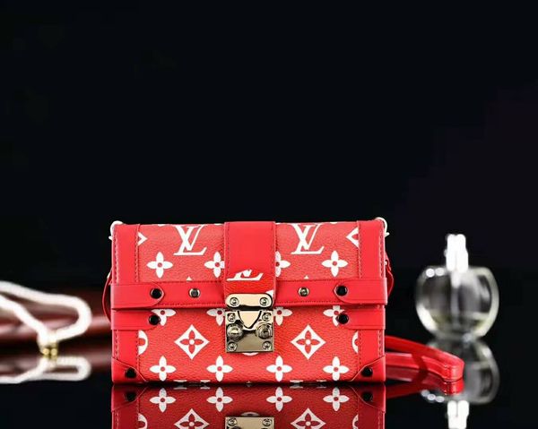 Fa hion luxury handbag ca e for iphonex x xr x max iphone7 8plu iphone7 8 6 6 p 6 6 de igner wallet phone ca e with brand clip ca e
Fa hion luxury handbag ca e for iphonex x xr x max iphone7 8plu iphone7 8 6 6 p 6 6 de igner wallet phone ca e with brand clip ca e