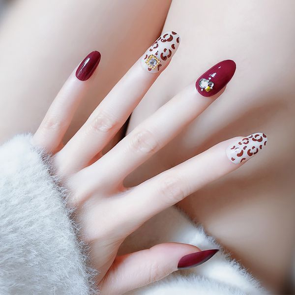 ladies leopard print fake nail women fashion ins style summer false nails 3d shining rhinestone diy nail art tips with glue, Red;gold
ladies leopard print fake nail women fashion ins style summer false nails 3d shining rhinestone diy nail art tips with glue, Red;gold