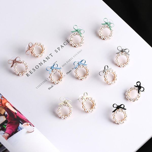 cute korean personality small flower stud earrings for women temperament simple fashion metal pearl female stud earrings, Golden;silver
cute korean personality small flower stud earrings for women temperament simple fashion metal pearl female stud earrings, Golden;silver