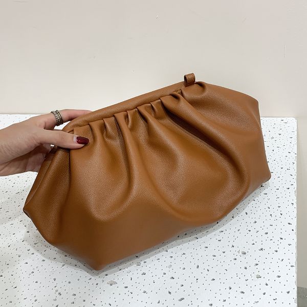 fashion clutch bag vintage luxury handbags women bags design leather crossbody shoulder bag female messenger purse
fashion clutch bag vintage luxury handbags women bags design leather crossbody shoulder bag female messenger purse