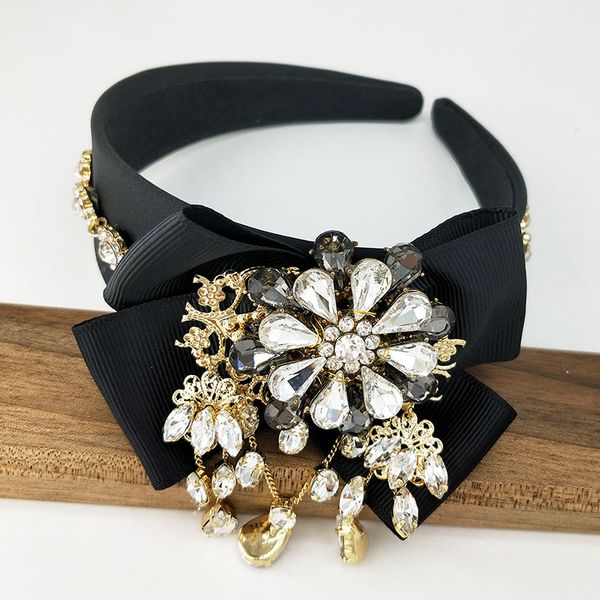 light crystal hairband headband,hairband women,crown,flower headband,headbands for face washing,wedding crown, Golden;white
light crystal hairband headband,hairband women,crown,flower headband,headbands for face washing,wedding crown, Golden;white