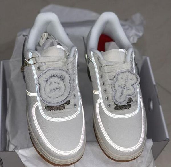 wholesale 10x forces low 1 x travis scott airs cushion one running shoes for men the pure white sports trainer women designer shoes
wholesale 10x forces low 1 x travis scott airs cushion one running shoes for men the pure white sports trainer women designer shoes