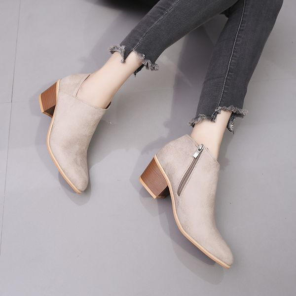 woman ankle boots women retro square heels 2020 zip women's pu leather casual female mid heels ladies sewing shoes plus size, Black
woman ankle boots women retro square heels 2020 zip women's pu leather casual female mid heels ladies sewing shoes plus size, Black