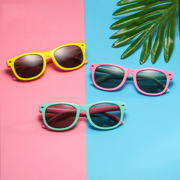 zxrcyyl new fashion kids polarized sunglasses boys girls safety brand designer silicone frame sun glasses gift for children, White;black
zxrcyyl new fashion kids polarized sunglasses boys girls safety brand designer silicone frame sun glasses gift for children, White;black
