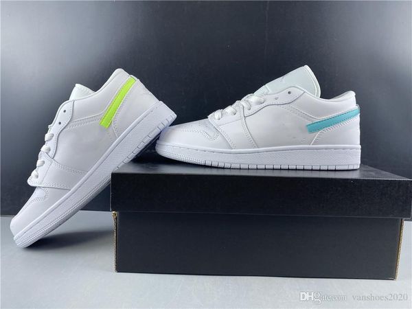 with box women 1s basketball shoes 1 low four color designer luxury trainer athletic sports sneakers
with box women 1s basketball shoes 1 low four color designer luxury trainer athletic sports sneakers