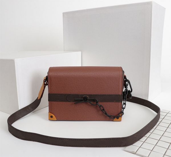new cross pattern with cowhide diagonal diagonal rectangular box bag a classic bag with full design sense ladies shoulder bag
new cross pattern with cowhide diagonal diagonal rectangular box bag a classic bag with full design sense ladies shoulder bag