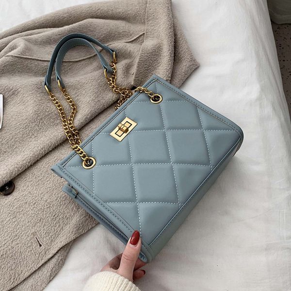 2020 fashion shoulder bag women travel bags leather pu quilted bag female luxury handbags women bags designer sac a main femme
2020 fashion shoulder bag women travel bags leather pu quilted bag female luxury handbags women bags designer sac a main femme