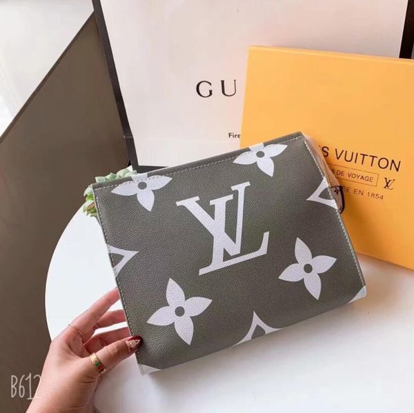 Designer Handbags high quality Luxury Handbags Wallet Famous Brands handbag Crossbody bag Fashion Cowhide Genuine leather Shoulder Bags
Designer Handbags high quality Luxury Handbags Wallet Famous Brands handbag Crossbody bag Fashion Cowhide Genuine leather Shoulder Bags