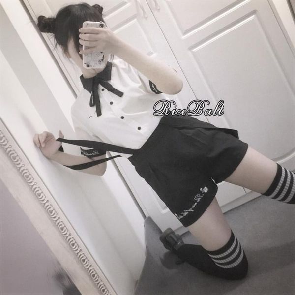 lost in forest" rose embroidery cute summer women's set: white short sleeve blouse shirt + jumper shorts / suspender mini sk
lost in forest" rose embroidery cute summer women's set: white short sleeve blouse shirt + jumper shorts / suspender mini sk