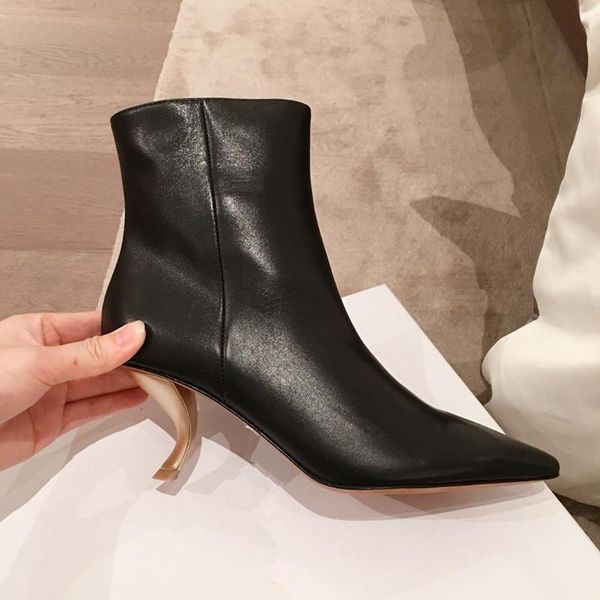 designer women boots women boot girls designer luxury shoes send with original box and dust bag,size 35-39cm,high 6.5cm
designer women boots women boot girls designer luxury shoes send with original box and dust bag,size 35-39cm,high 6.5cm