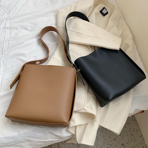 zipper bucket shoulder bags for women vintage large capacity soft ladies messenger bags work female composite 2019
zipper bucket shoulder bags for women vintage large capacity soft ladies messenger bags work female composite 2019