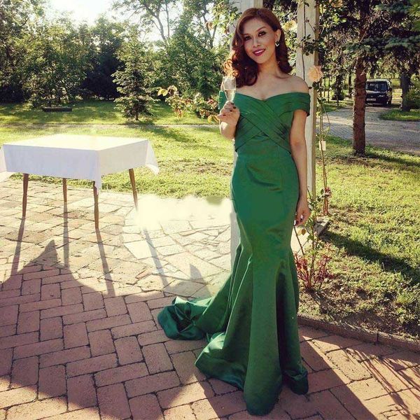 hunter off shoulder mermaid bridesmaid dresses draped sweep train garden country arabic wedding guest gowns maid of honor dress plus size, White;pink
hunter off shoulder mermaid bridesmaid dresses draped sweep train garden country arabic wedding guest gowns maid of honor dress plus size, White;pink