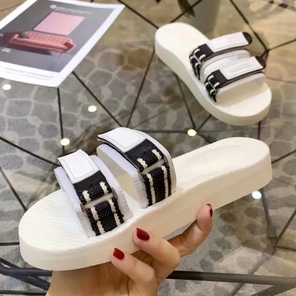 woman slippers sandals flat shoe real leather slides slippers sandals huaraches loafers scuffs for woman eu:35-39 xne1401, Black;red
woman slippers sandals flat shoe real leather slides slippers sandals huaraches loafers scuffs for woman eu:35-39 xne1401, Black;red