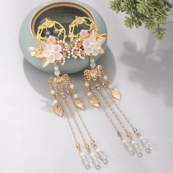 gold color flower leaf simulated pearls hairpins clips long tassel step shake hanfu dress headpieces wedding hair jewelry, Golden;white
gold color flower leaf simulated pearls hairpins clips long tassel step shake hanfu dress headpieces wedding hair jewelry, Golden;white