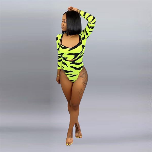 xxl long sleeve halter crop and bodysuit 2 pieces set swimwear print high cut thong swimsuit women bathing suit biquini, White;black
xxl long sleeve halter crop and bodysuit 2 pieces set swimwear print high cut thong swimsuit women bathing suit biquini, White;black
