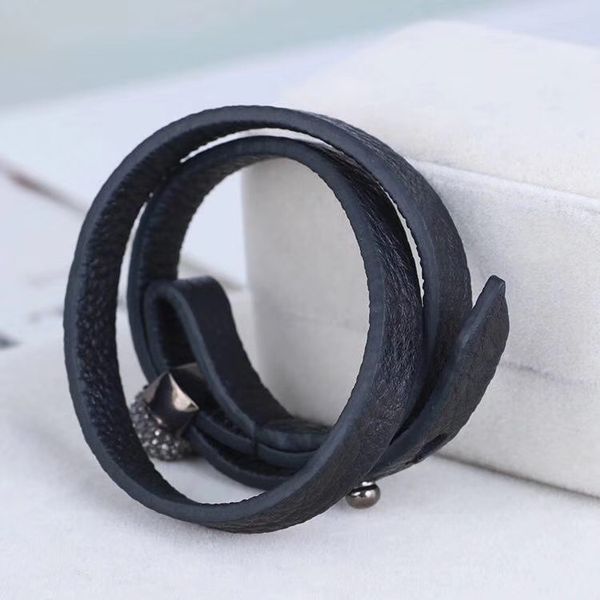 fashion- genuine leather double bracelet with skull metal and logo for women bracelet in black and 41cm length wedding jewelry, Golden;silver
fashion- genuine leather double bracelet with skull metal and logo for women bracelet in black and 41cm length wedding jewelry, Golden;silver