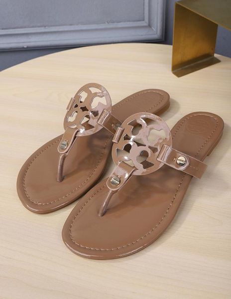 для женщин designerluxury сандалии brandsandals ползунки пляж сандалии коровьей подкладка пять цветов свадебная женщина низкие каблуки разме
для женщин designerluxury сандалии brandsandals ползунки пляж сандалии коровьей подкладка пять цветов свадебная женщина низкие каблуки разме