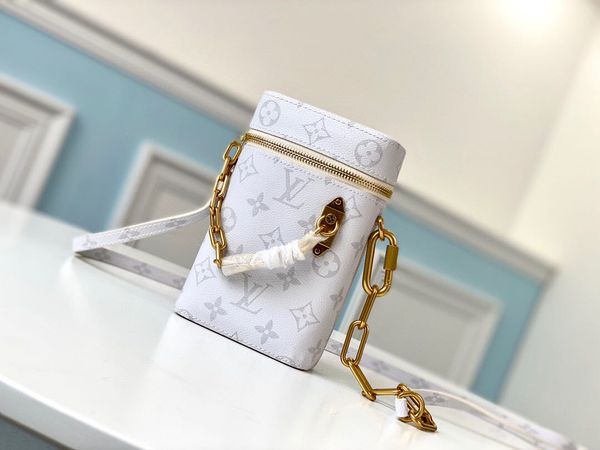 new women's one-shoulder bag 7a high-end custom quality diagonal cross bag fashion trend leisure style gold metal accessories with deta
new women's one-shoulder bag 7a high-end custom quality diagonal cross bag fashion trend leisure style gold metal accessories with deta