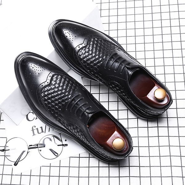 brogue oxford shoes for men pointed toe dress shoes men italian leather woven formal wedding sapato social, Black
brogue oxford shoes for men pointed toe dress shoes men italian leather woven formal wedding sapato social, Black