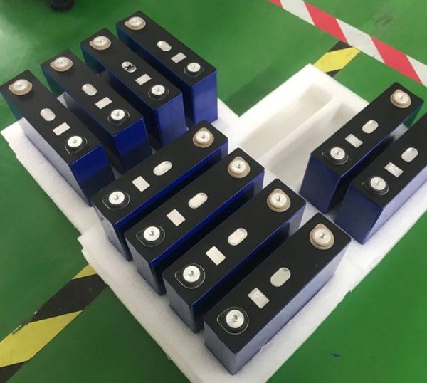 32шт 3.2 v 20ah lifepo4 аккумуляторная литий-полимерная ячейка 12v 20a ячейки для пакета e-bike ev marine rv solar ups power convertor
32шт 3.2 v 20ah lifepo4 аккумуляторная литий-полимерная ячейка 12v 20a ячейки для пакета e-bike ev marine rv solar ups power convertor