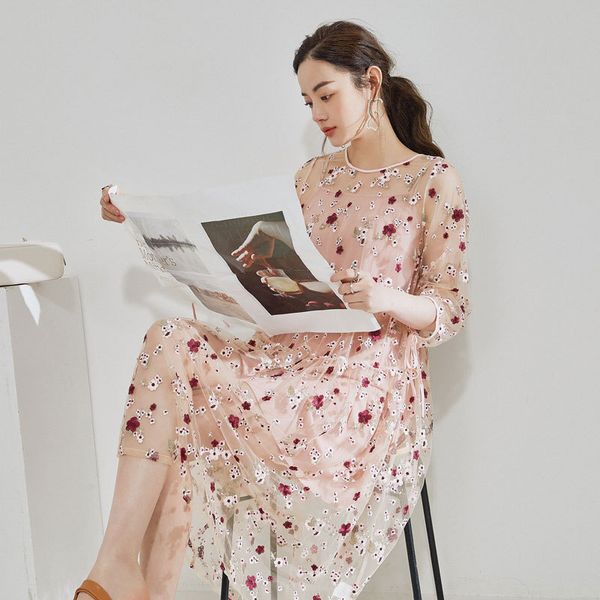 crossmio organza dress in the summer of 2020 new female dress in 7 minutes of sleeve embroidery flower show thin system, Black;gray
crossmio organza dress in the summer of 2020 new female dress in 7 minutes of sleeve embroidery flower show thin system, Black;gray
