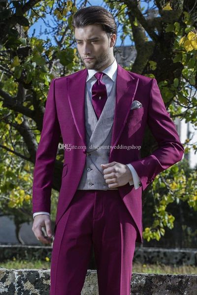 fashionable fuchsia man work business suit groom tuxedos peak lapel men wedding party groomsmen 3 pieces suits (jacket+pants+vest+tie) k193, Black;gray
fashionable fuchsia man work business suit groom tuxedos peak lapel men wedding party groomsmen 3 pieces suits (jacket+pants+vest+tie) k193, Black;gray
